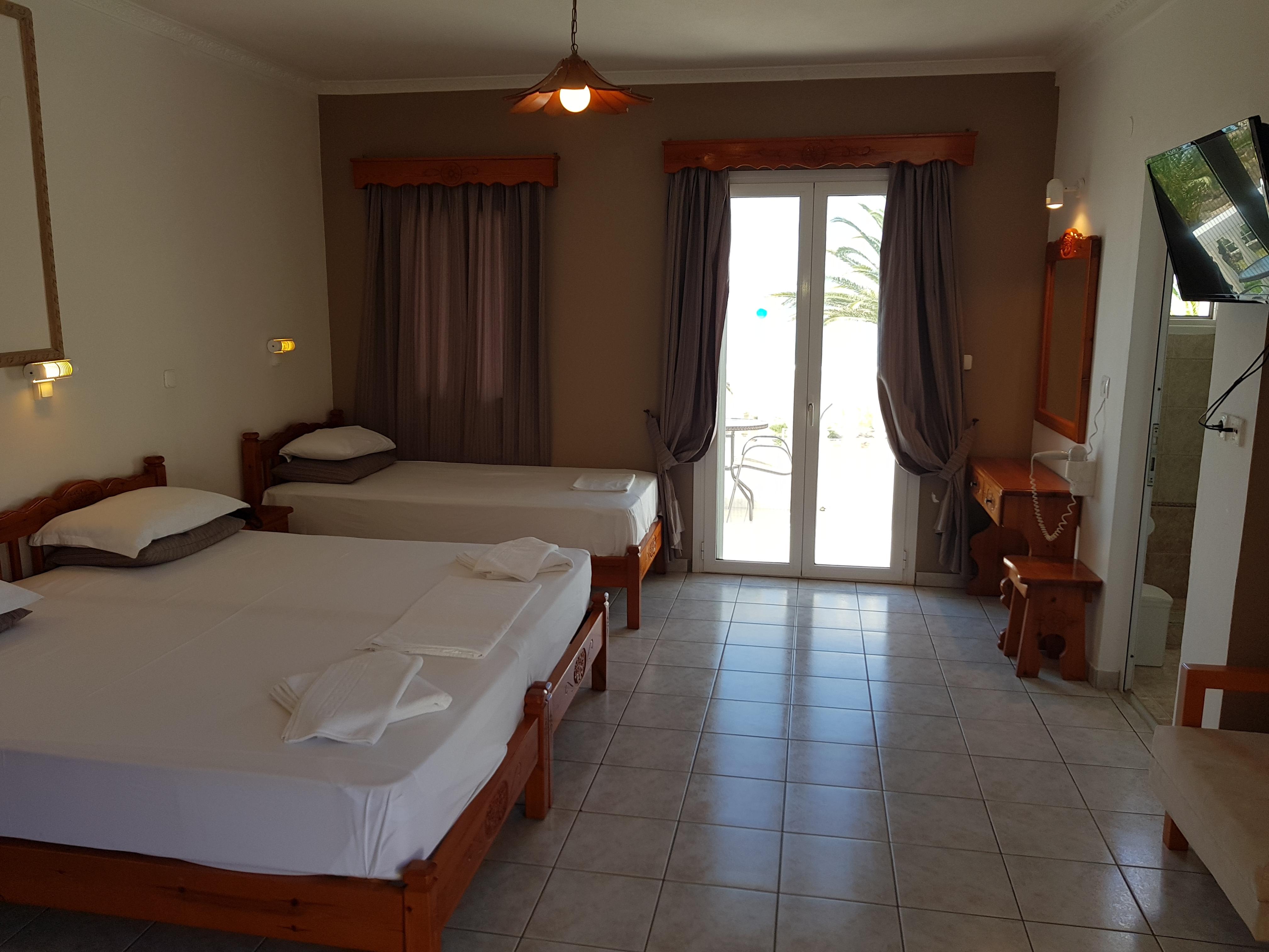 Marina Bay Hotel Ratzaklion ภายนอก รูปภาพ